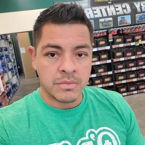 Meet your Posher, Carlos